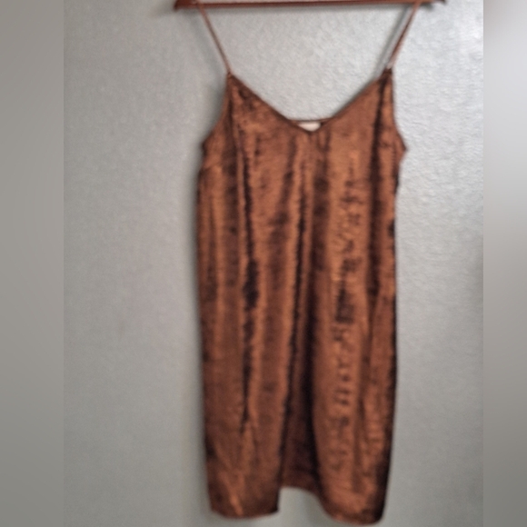NWT Bronze Shimmering Slip Dress Size M - Picture 7 of 10